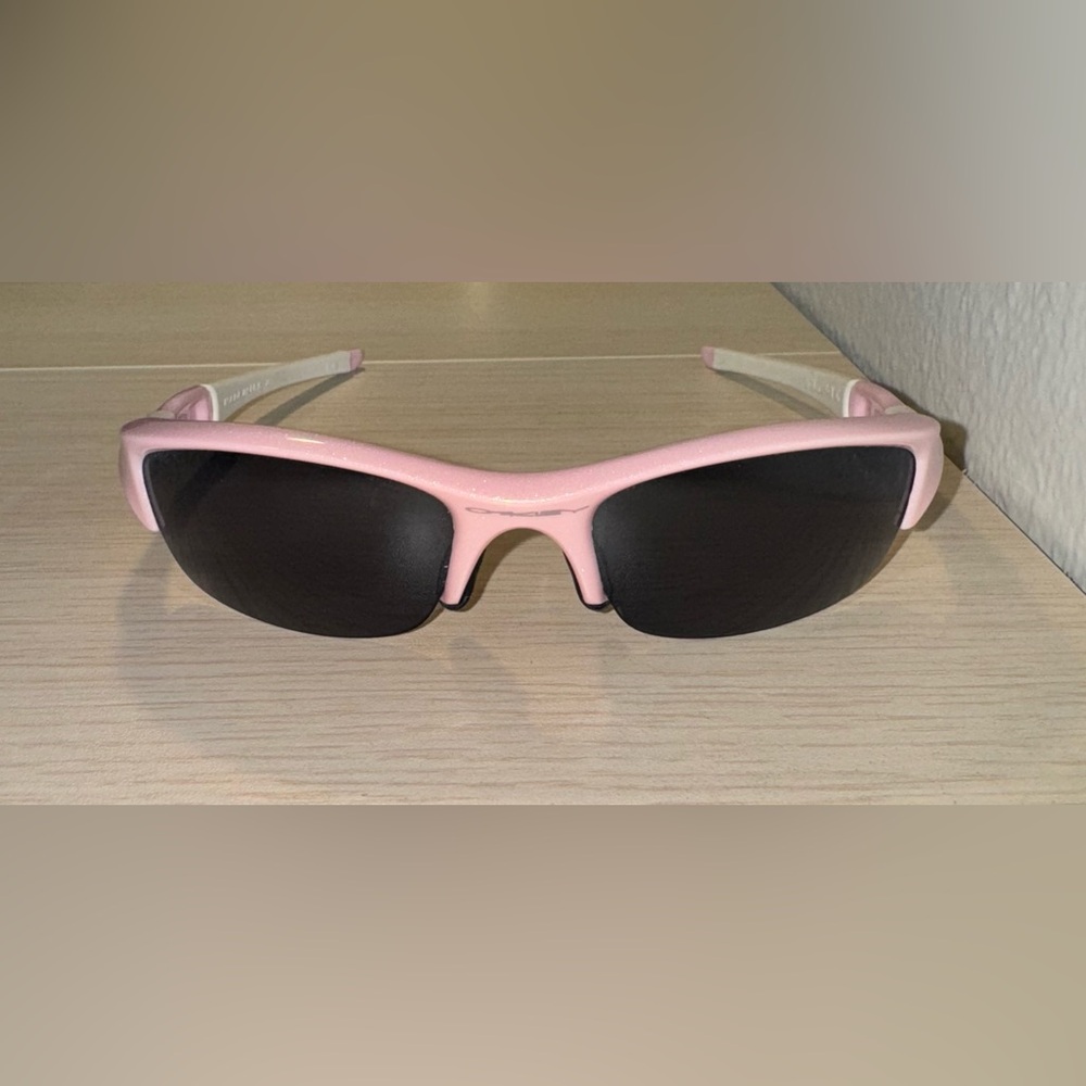 Oakley Light Pink Sparkle Sunglasses with Black Lenses - never worn